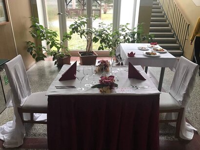 Výstupné skúšky študentov hotelovej akadémie