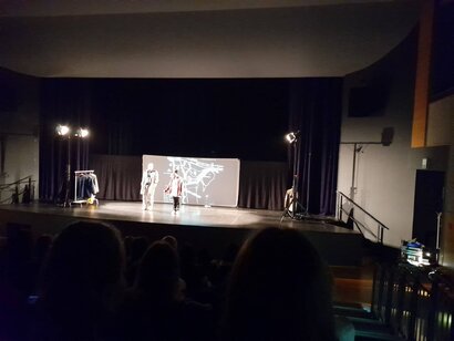 Autorská dokumentárna inscenácia November 1989 