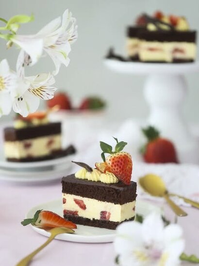 Čokoládové rezy s jahodami pre čitateľov časopisu Dobré jedlo