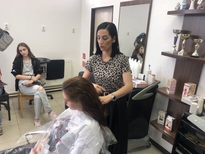 Kadernícke školenie s farbami Trinity 