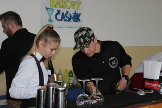 31_Trendy barový čašník_2019