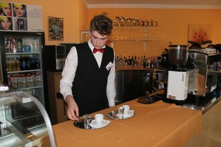 43_Trendy barový čašník_2019