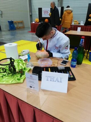 _Ceske_Budejovice_-_carving_6