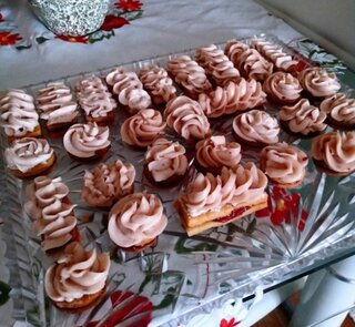 11_linecké koláčiky s bielkovým krémom_ I.B