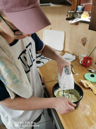 16_ venčeky a veterníky z odpaľovaného cesta_IV.B