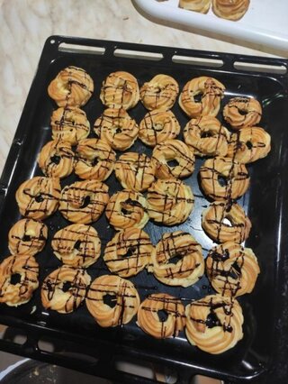 23_ venčeky a veterníky z odpaľovaného cesta_IV.B