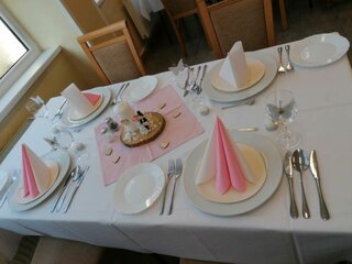 11_ Nácvik zručností III.B čašník, servírka DV