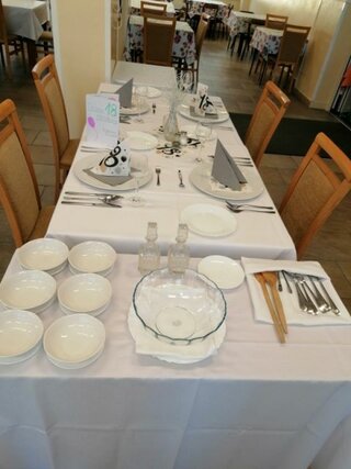 3_ Nácvik zručností III.B čašník, servírka DV