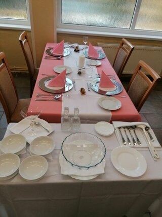 7_ Nácvik zručností III.B čašník, servírka DV