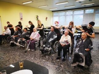 1_ strihanie za úsmev