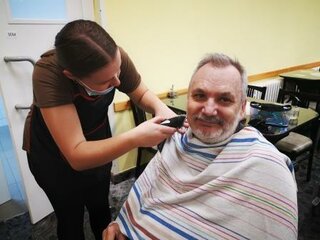 3_ strihanie za úsmev