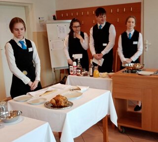 107_Praktické MS_ V.AH