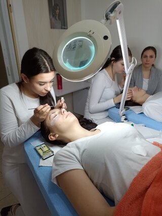 3 D riasy - školenie v kozmetike_02