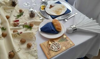 Ukážka vianočného stolovania v školskej jedálni 1