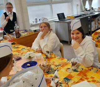 V školskej kuchynke 6