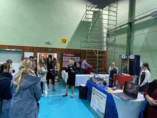 7_prezentácie odborov_ Kam na strednú