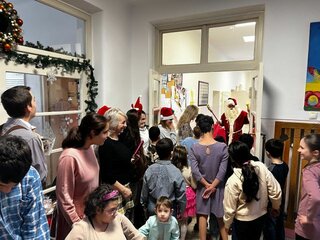 17_Vianočná návšteva Centra pre deti a rodinu v Púchove