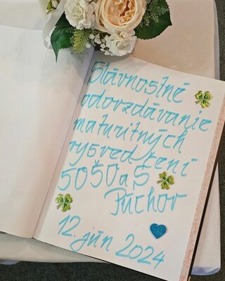 4_ odovzdávanie maturitných vysvedčení v Župnom dome