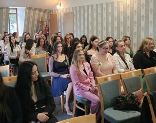 6_ odovzdávanie maturitných vysvedčení v Župnom dome