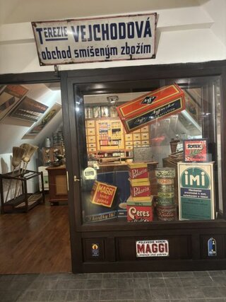 4_ odborná exkurzia v Múzeu obchodu