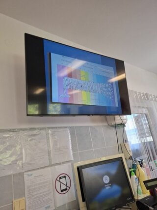 1_ školenie v kaderníctve Akadémia