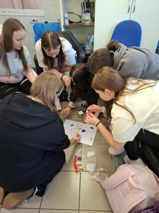 3_ školenie v kaderníctve Akadémia