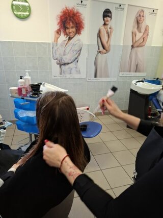 6_ školenie v kaderníctve Akadémia