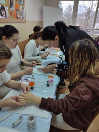 školenie gelove nechty_01