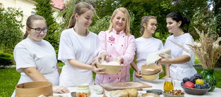 Pečie celé Slovensko - Mgr. Jozefína Zaukolcová, porotkyňa