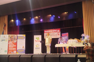 Zväčšiť fotografiu - Celoštátna súťaž v darčekovom balení s medzinárodnou účasťou