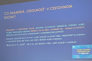 Zväčšiť fotografiu - Prednášky v považskom osvetovom stredisku v považskej bystrici