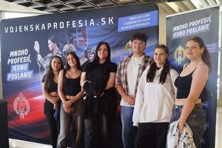 Zväčšiť fotografiu - 🎓 študenti študentom o obrane