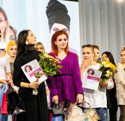 MAJSTROVSTVÁ SR V MAKE - UPE 