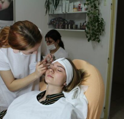 Praktická časť odbornej zložky maturitnej skúšky v odbore kozmetik