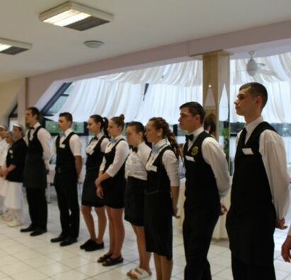 Praktické maturitné skúšky v odboroch čašník, servírka a kuchár