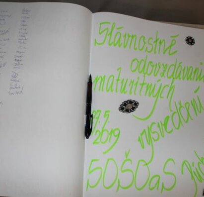 Slávnostné odovzdávanie vysvedčení