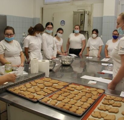 Kreatívne veselé vyučovanie na OV cukrár