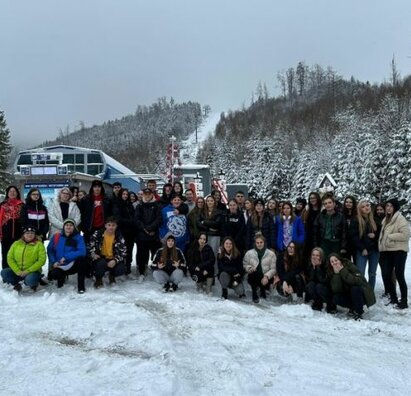Na lyžiarskom boli sme...