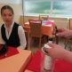 Praktické zručnosti žiakov v šj púchov - 15_ servírovanie vína