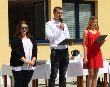 Záverečné posedenie zamestnancov školy